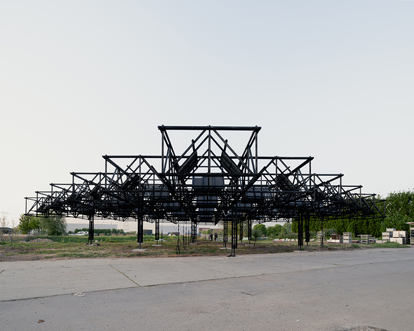 dark skies sonic pavilion suspends sound system over crowd at horst arts & music festival