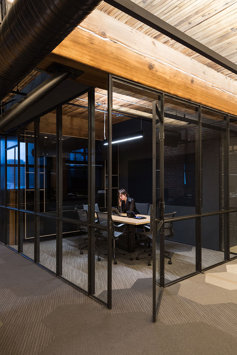 leckie studio repurposes a warehouse into slack's vancouver HQ with no private offices