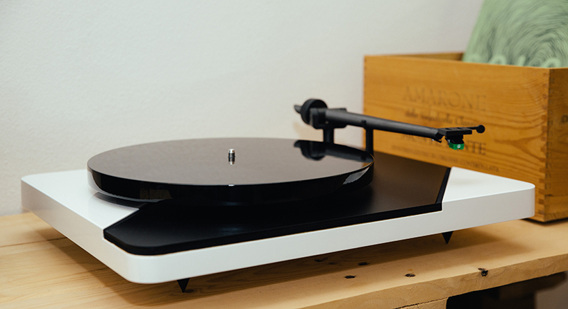 defoss logigram record player 