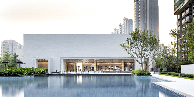 DOMANI's light-colored sky club house in china manifests a simple and vital atmosphere