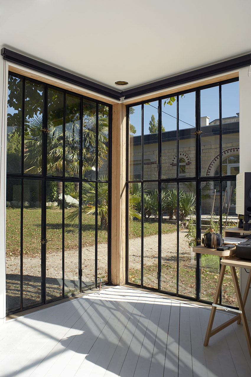 JCPCDR transforms garden shed into 'the forest house' in french countryside