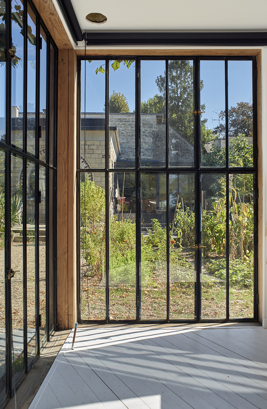 JCPCDR transforms garden shed into 'the forest house' in french countryside