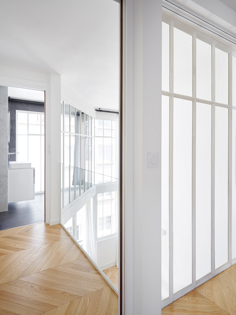 JCPCDR architecture adds graphic lines and subtle colors to apartment in paris