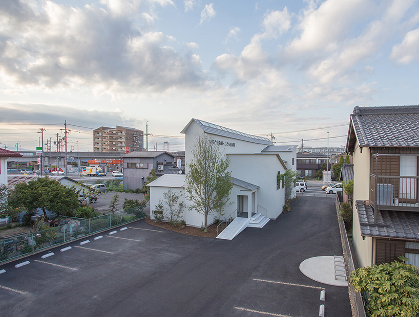 japanese dental clinic by 1-1 architects uses arches and natural light to play with patients' perception