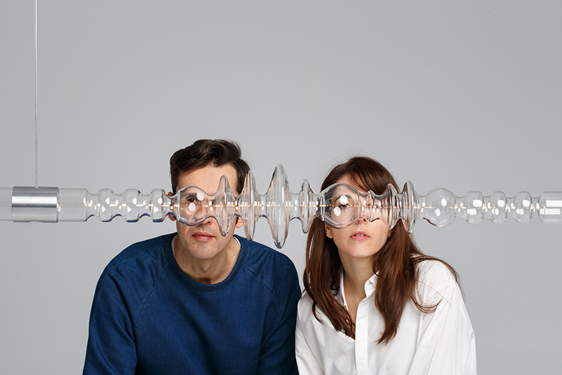 filamento, an over 1-meter long glass lighting sculpture designed by mayice designboom