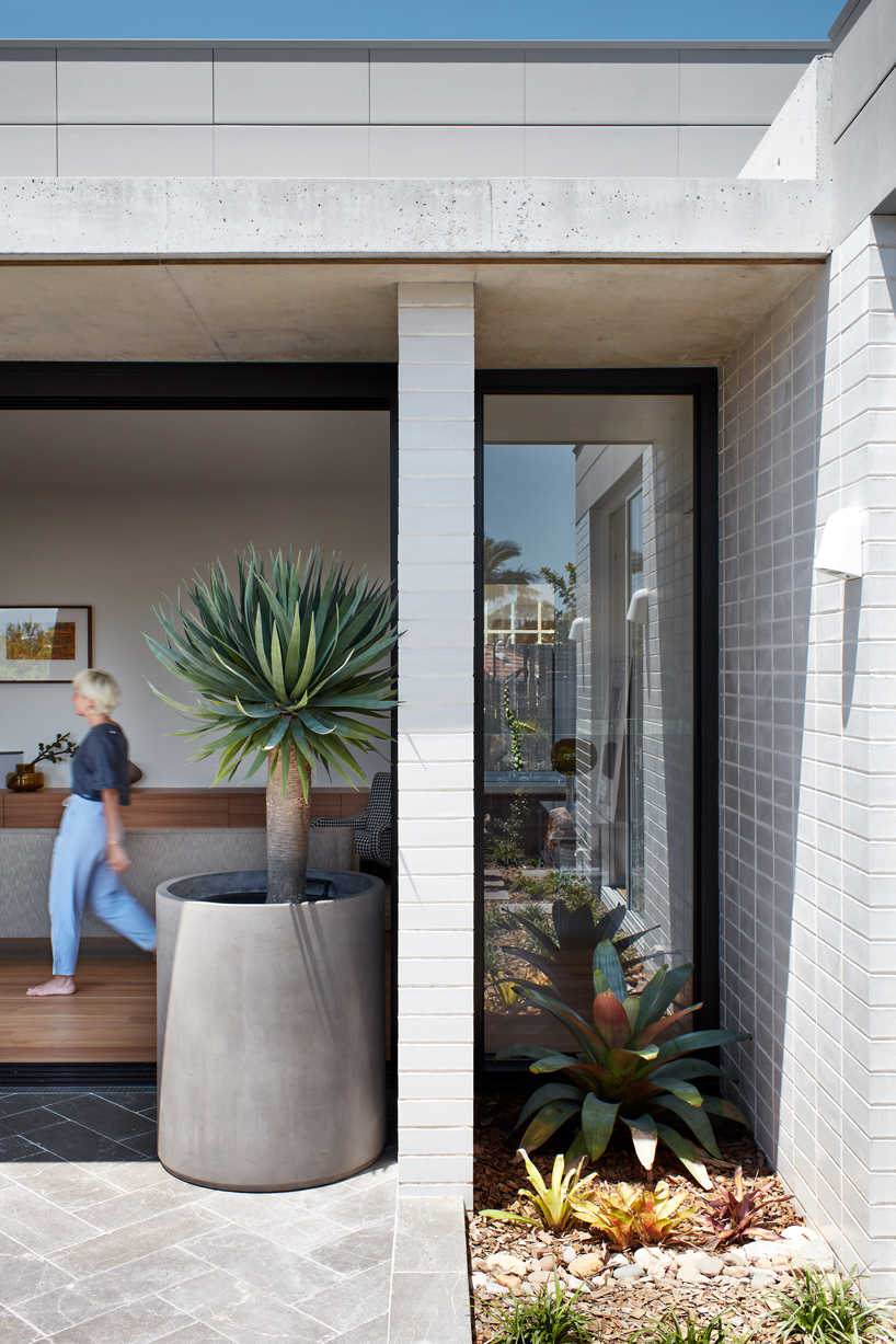 THOSE architects' 'house frances' in australia reveals link between dwelling and site