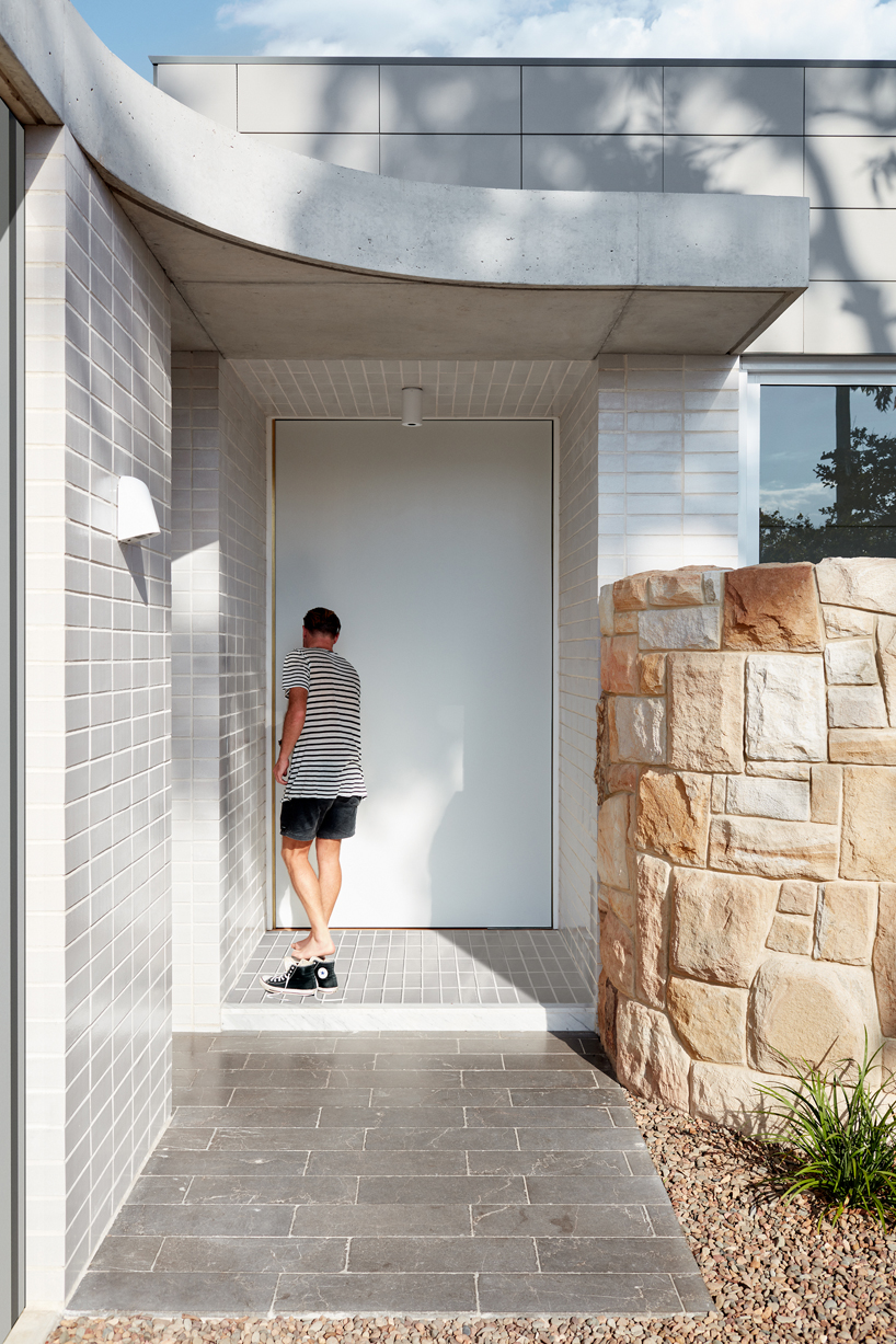 THOSE architects' 'house frances' in australia reveals link between dwelling and site