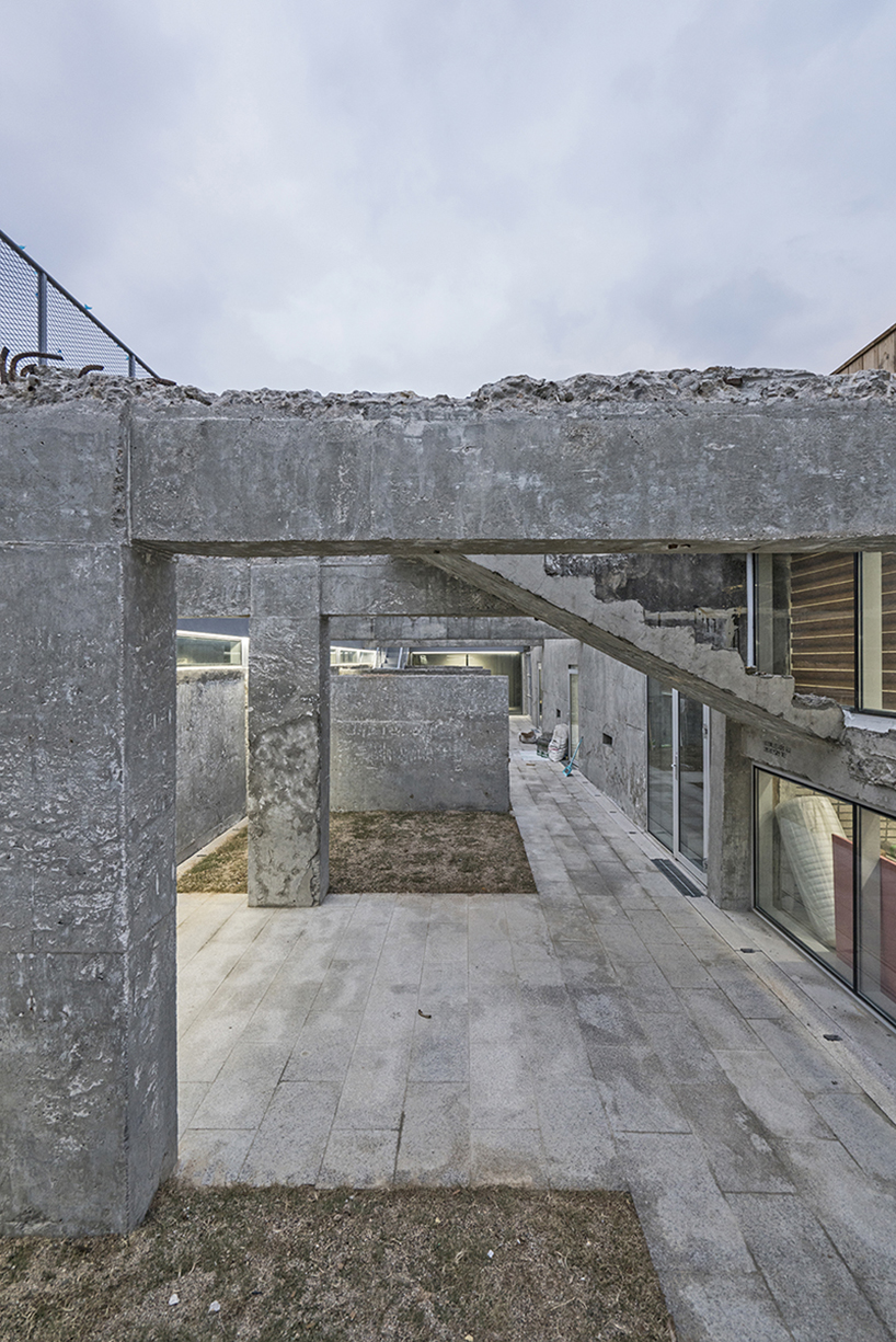 core architects converts a concrete military facility in korea into a cultural center