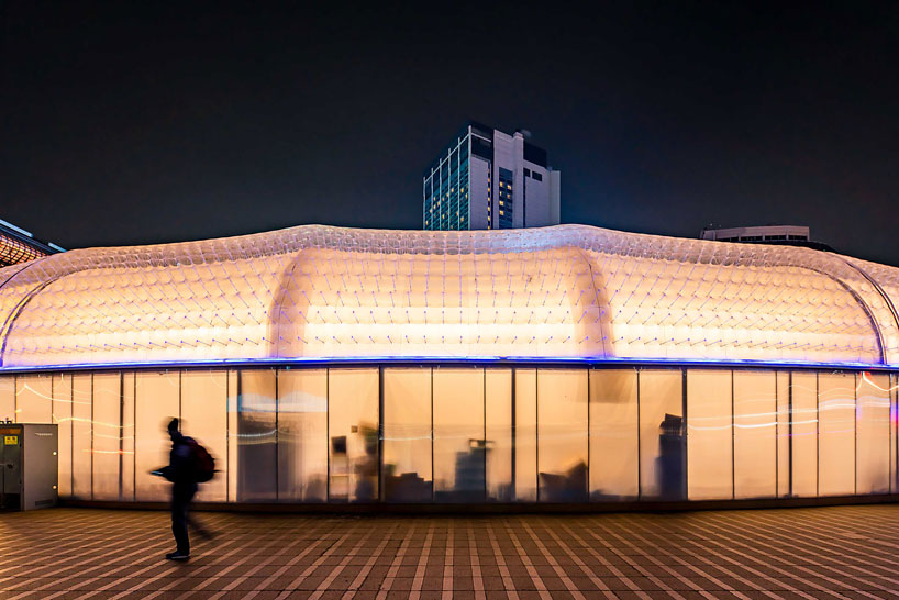 CoRe + graft object form a giant pneumatic ring for seoul square ice rink designboom