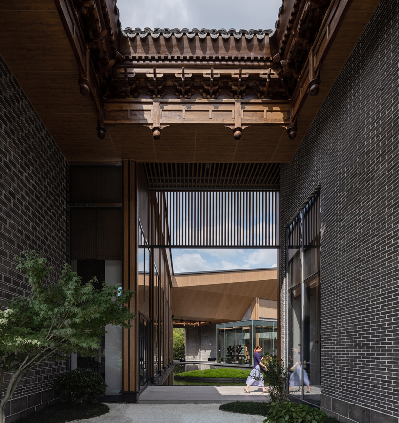 lacime-architects-moma-lotus-resort-jiuhua-mountain-china-09-05-2019-designboom