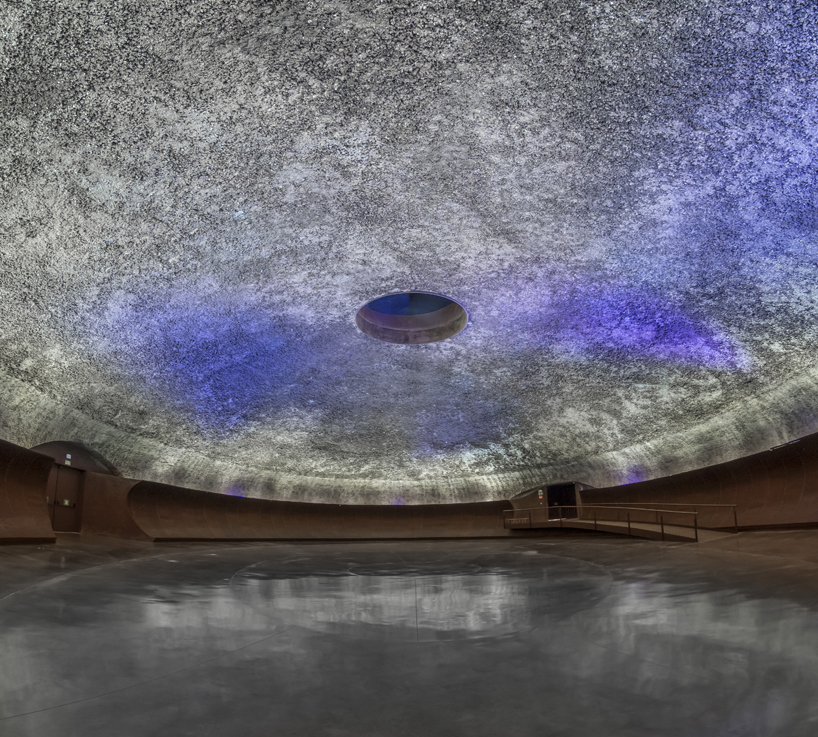 fuses-viader completes museum and hotel complex in a spanish 19th-century fortress