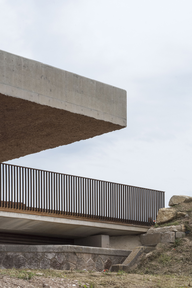 fuses-viader completes museum and hotel complex in a spanish 19th-century fortress