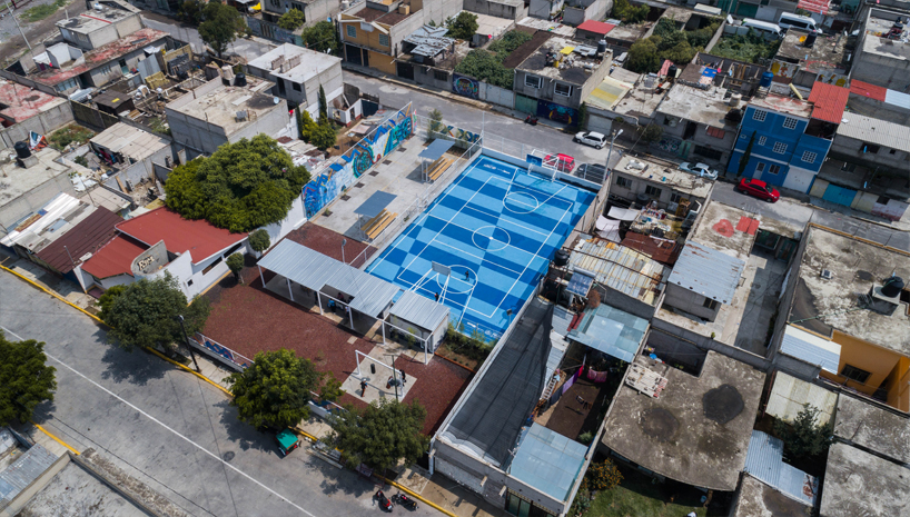 all arquitectura la doce sports court in valle de chalco mexico designboom