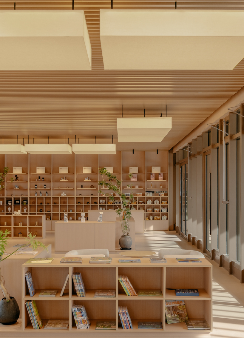 PLAT ASIA uses box-like frames to connect fitness, dining, and play in beijing community hub - 9