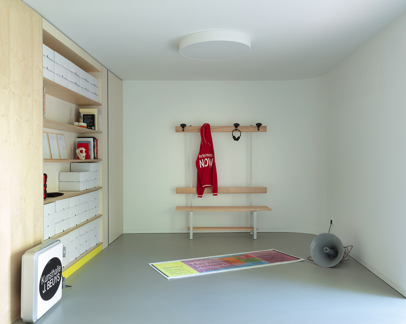 20/A art studio