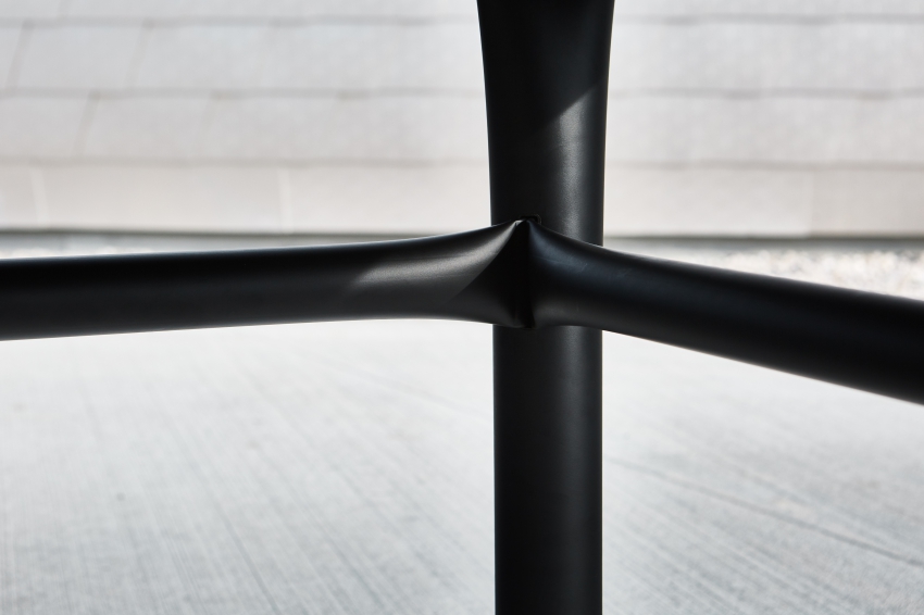 marshmallow ping pong table by studio vono is made of flattened metal pipes