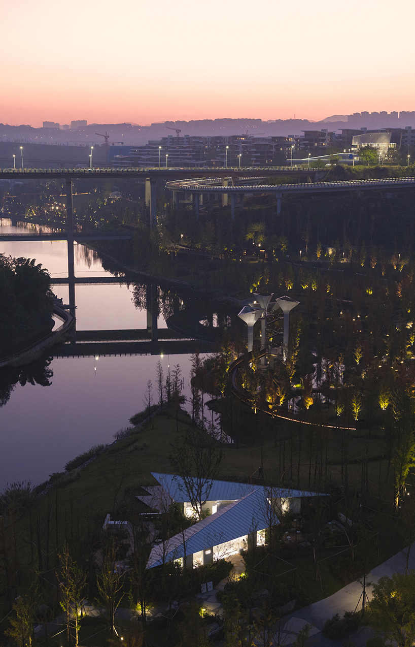 chongqing luxerivers cafe 12