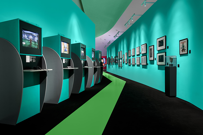 2018 gameOn exhibition in shenzhen looks like a huge pixel maze