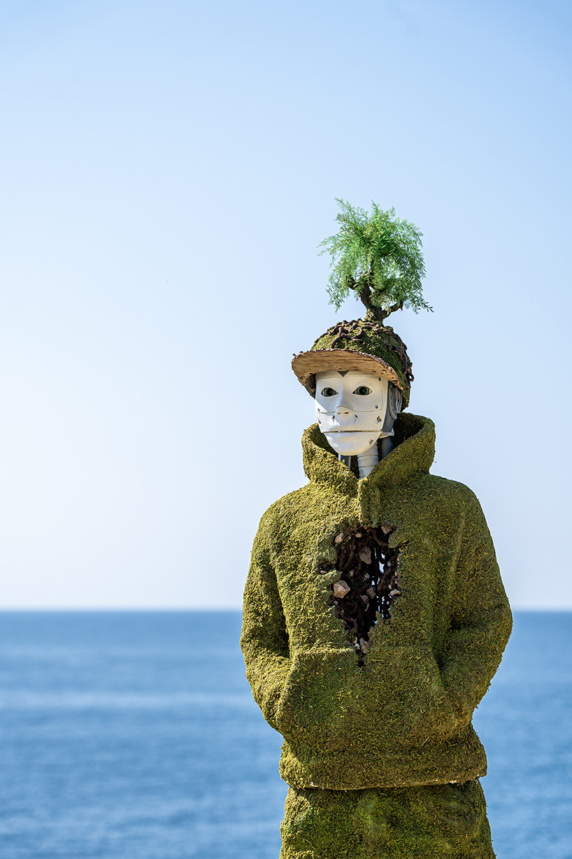 monsieur plant covers AI robot’s mechanical body in organic plant growth - 6