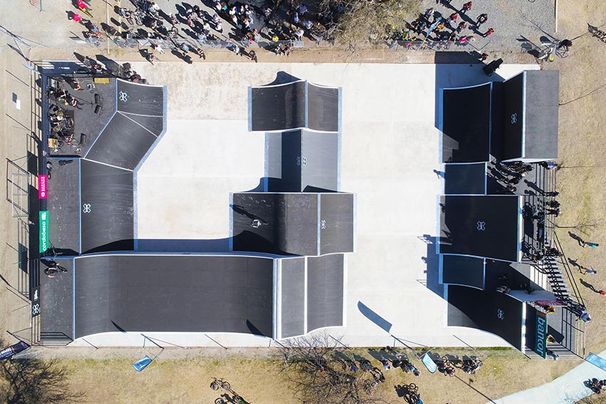 14 obstacles of different geometries make up the kempes BMX park in córdoba, argentina designboom
