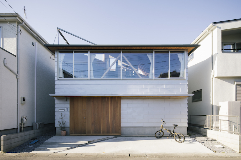 tamotsu ito + satoshi numanoi apply a square grid plan for house in japan