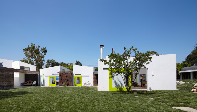 folded white boxes compose sobieski house in california by koning eizenberg architecture