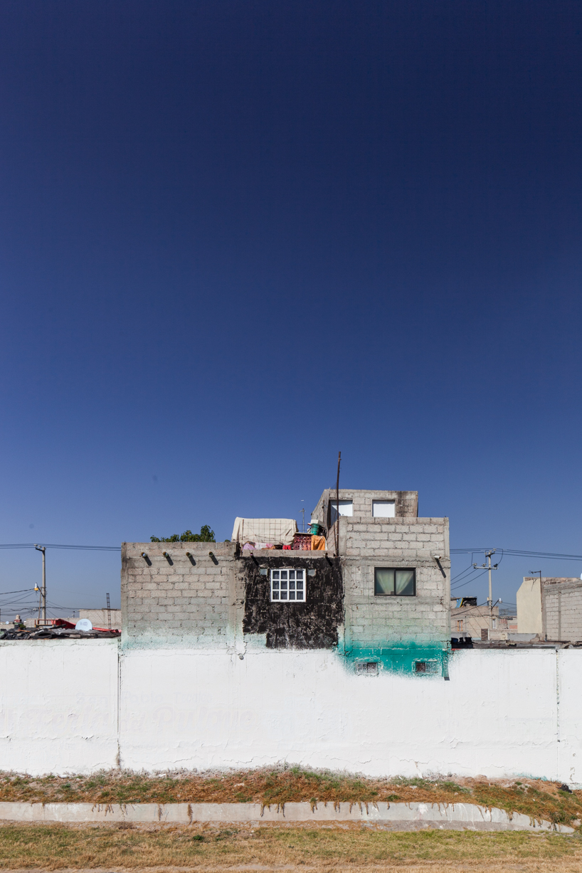 'non-social interest' by zaickz moz focuses on the un-planned construction of mexico designboom