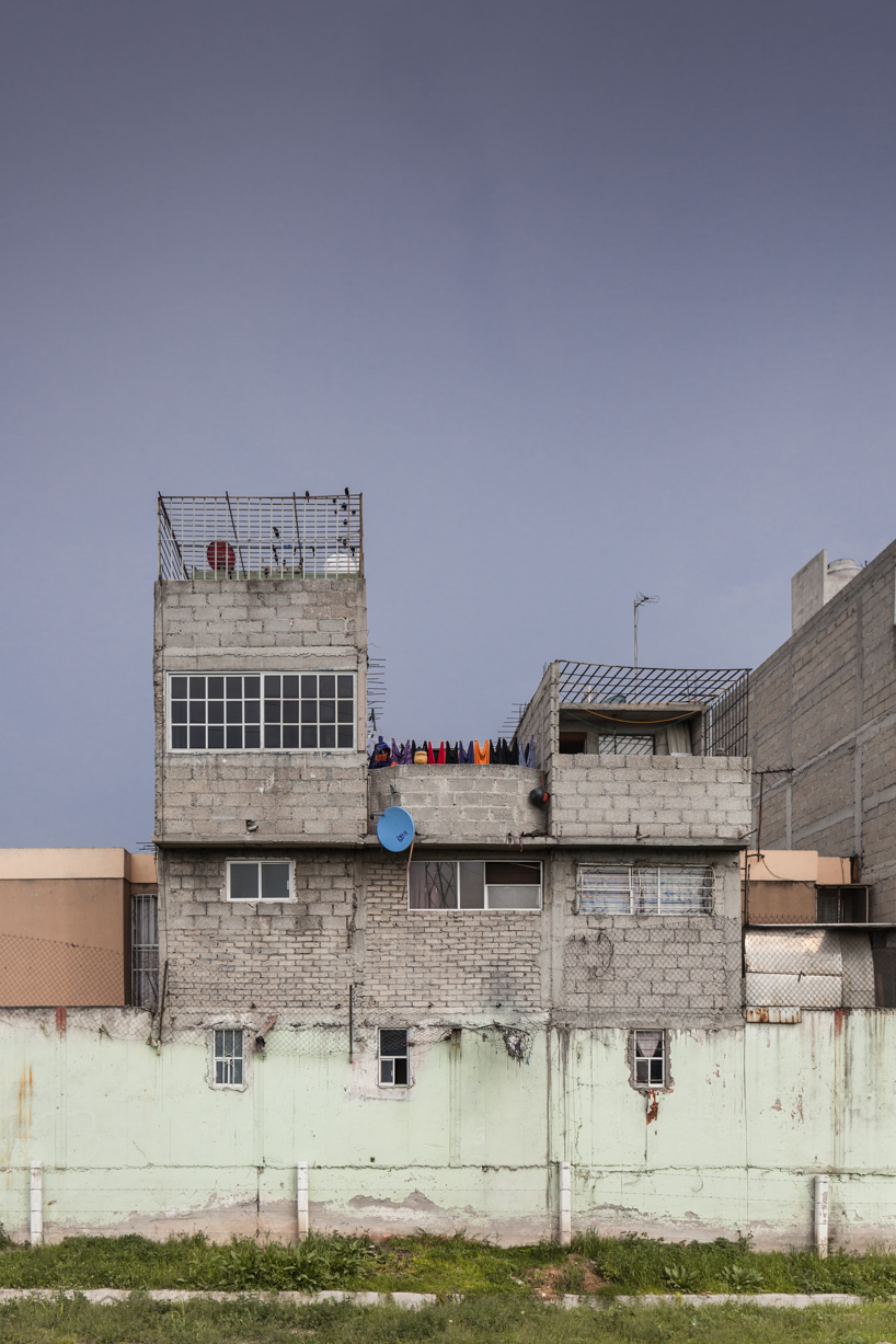 'non-social interest' by zaickz moz focuses on the un-planned construction of mexico designboom