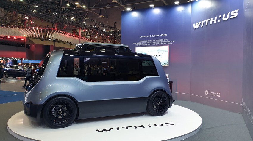 the self driving shuttle by KLIO imagines public transportation of smart cities