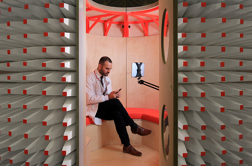 wmb-studio-mobile-feedback-vox-pod-alder-hey-hospital-liverpool-england-03-10-2020-designboom