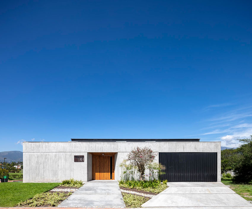 bernardo bustamante arquitectos realizes concrete 'casa 9B' in ecuador designboom