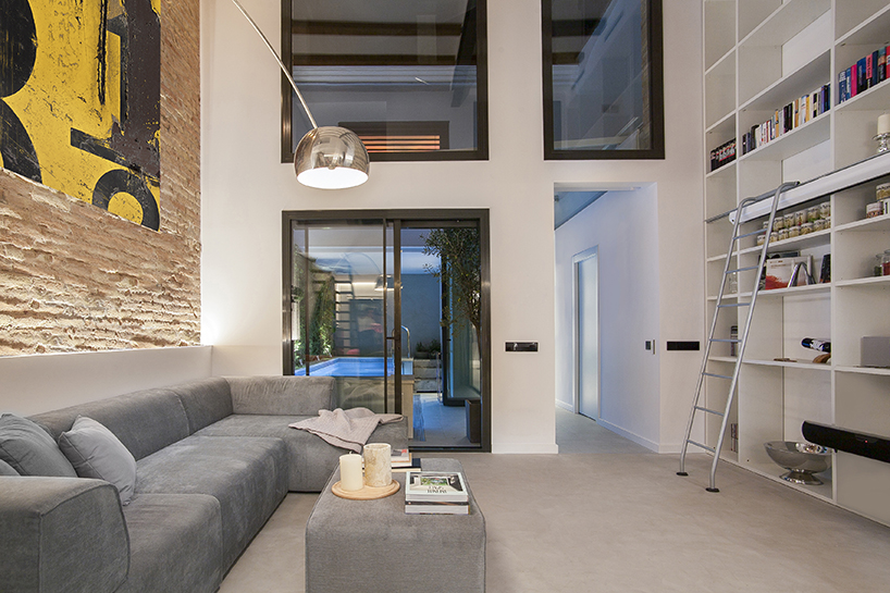 daniel rotmensch restores villa margarit to create a contemporary apartment in barcelona designboom