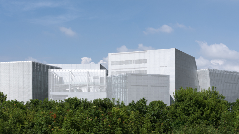 Sanaa presenta el Museo de Arte Taichung de Taiwán con una fachada de metal de doble capa translúcida