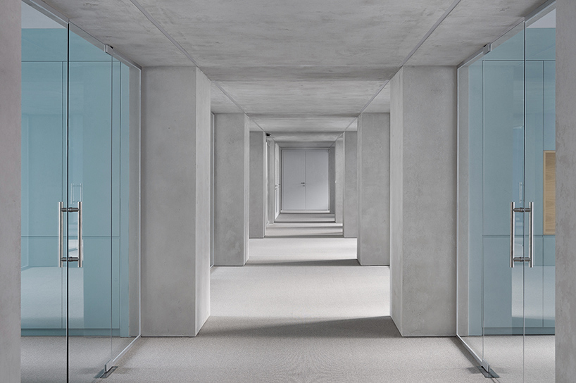 kosi in partnerji adds concrete colonnade to ljubljana’s stock exchange HQ