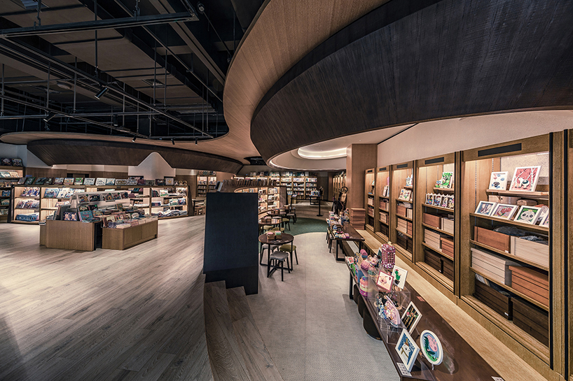 Gonverge Design Adds Walls To Bookstore Commercial Complex In China