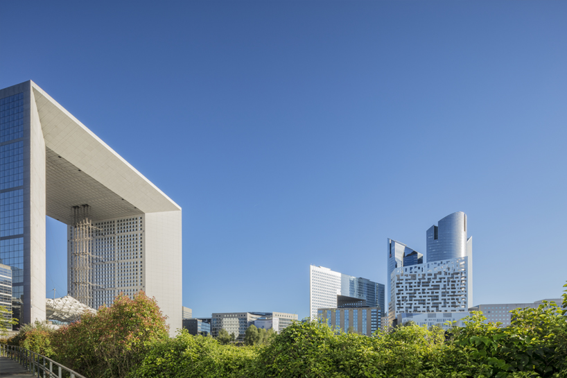 louis-paillard-architecte-skylight-tower-apartments-la-defense-paris-france-08-30-2019-designboom