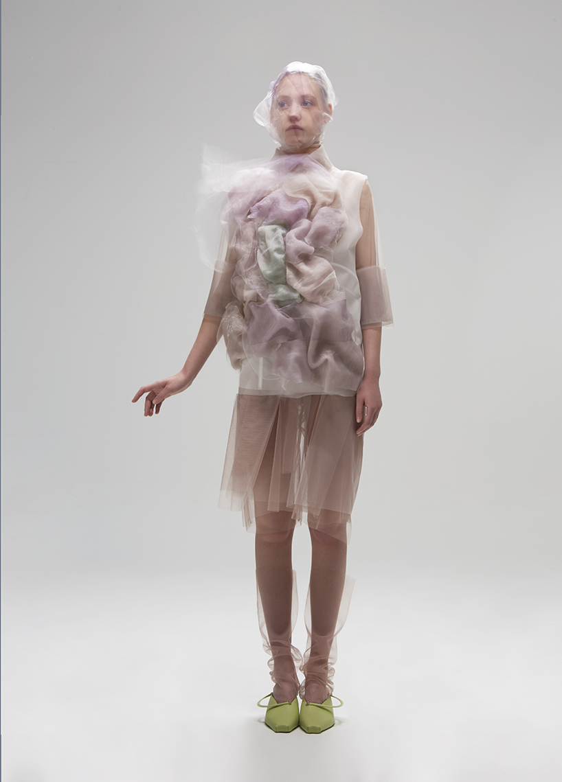 ying-gao-robotic-clothing-reacting-chromatic-spectrum-fashion-design-09-20-2019-designboom