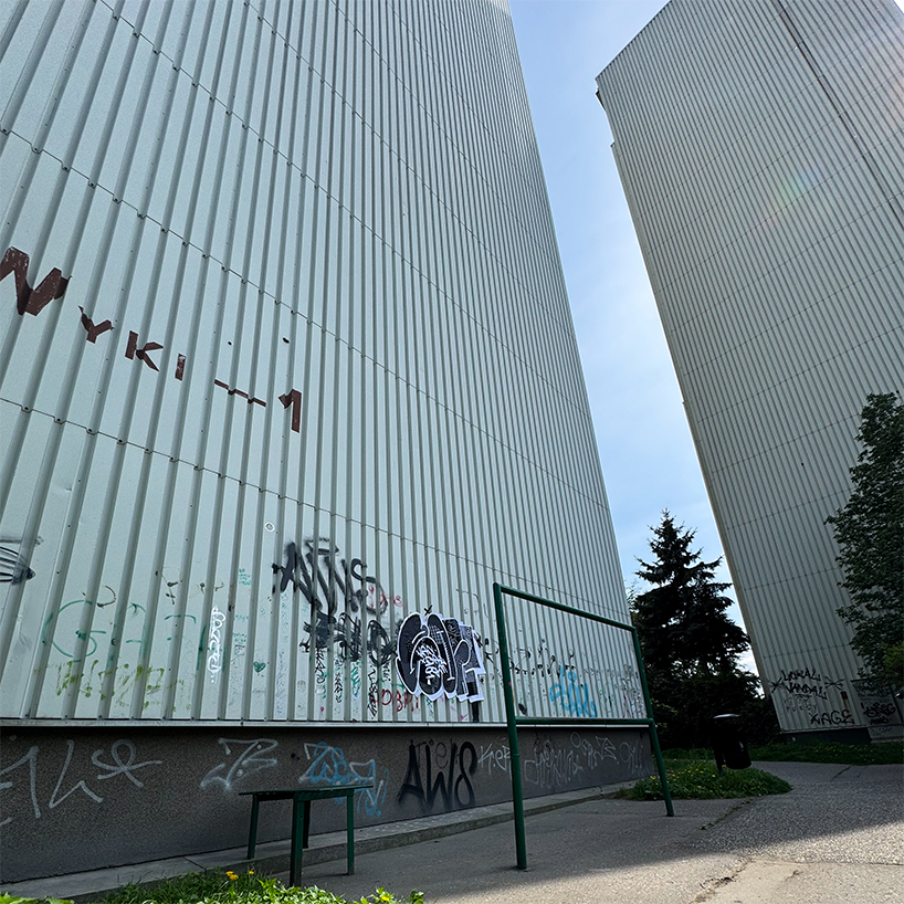 alicja kozlowska takes embroidery to the streets in her new textile graffiti series 5