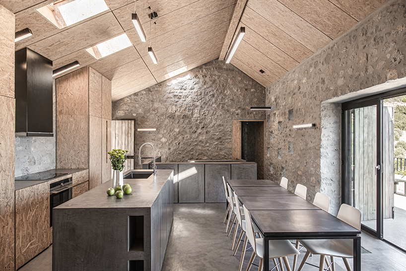 peloponnese rural house by ivana lukovic reinterprets the traditional greek stone stable