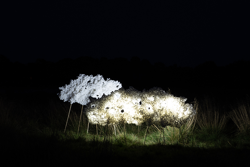 inclume designs an ephemeral pavilion using 8,888 white spheres designboom