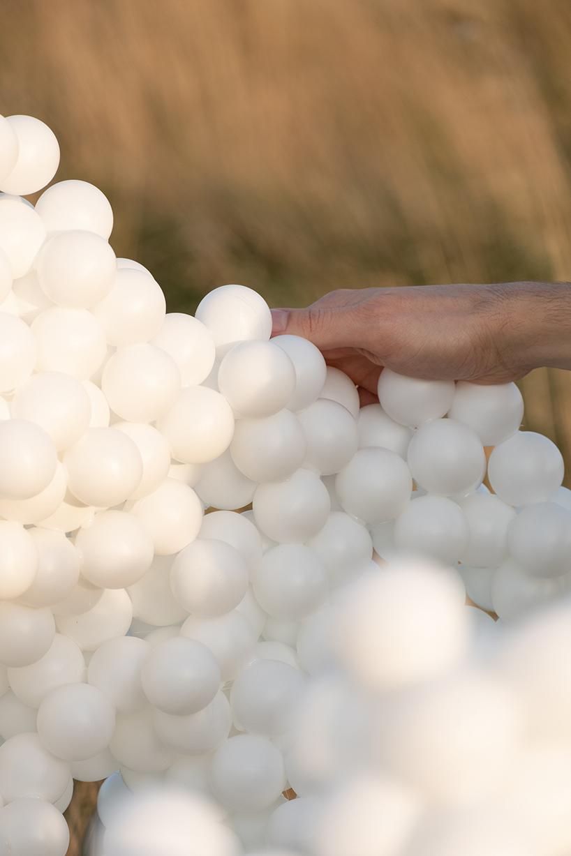inclume designs an ephemeral pavilion using 8,888 white spheres designboom