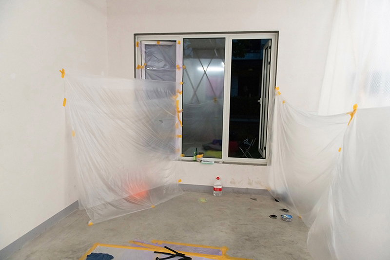 vincent tanguy documents 5 days of 'modern survival' using only smartphone delivery apps designboom