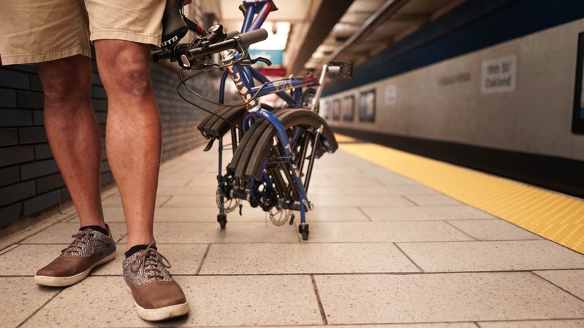 the tuck bike features foldable wheels and collapses to the size of a weekend bag designboom 