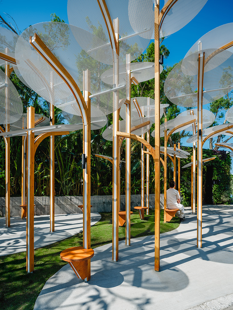 modular lighting installation by cheng tsung feng evokes vertical clustered plant colonies