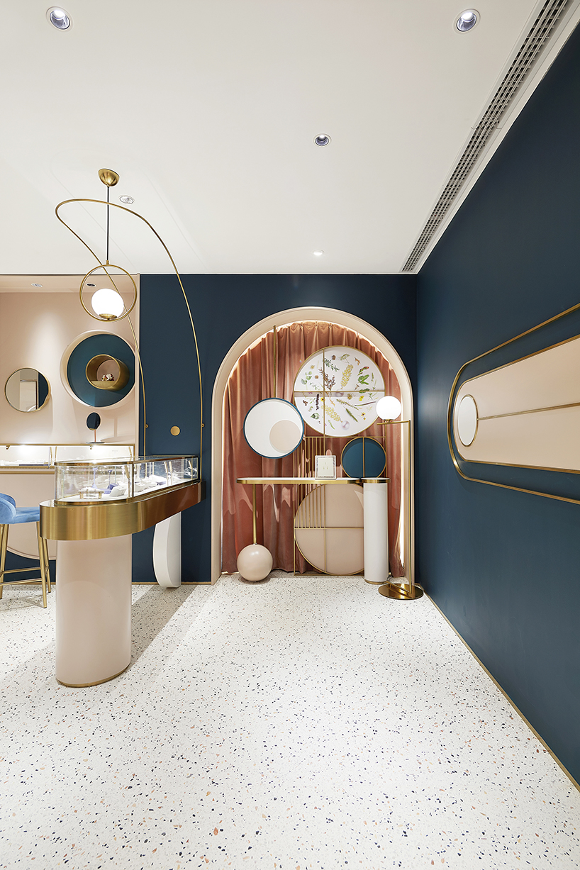 golden arch details adorn tianhua yizhu's grace generation fine jewelry store in shanghai