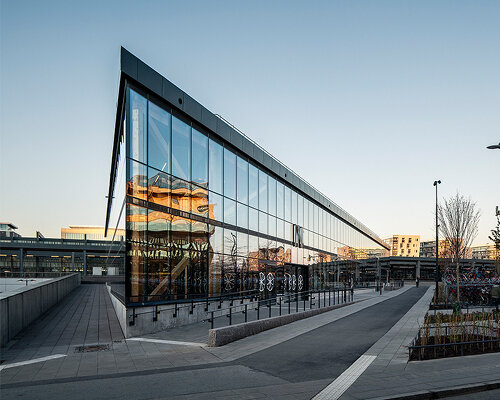 brisbane airport kinetic parking garage facade by ned kahn + UAP