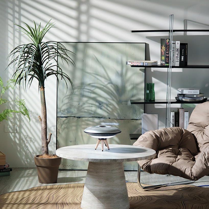 UFaudiO speaker uses ferrofluid to transform music into hypnotic visual performance