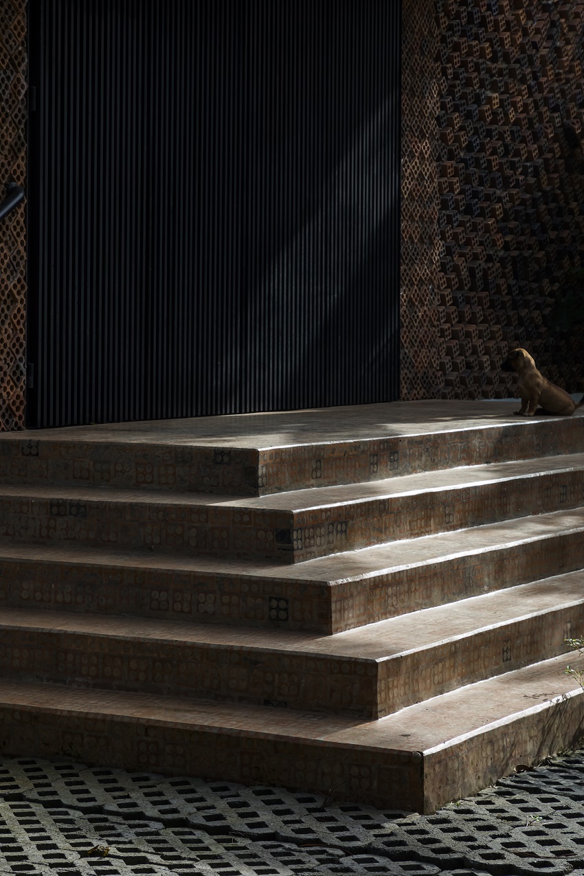 CTA designs a house in vietnam with ‘breathing walls’ to improve indoor air quality designboom