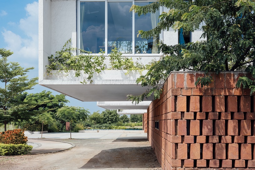 SA plans a stepped courtyard in the center of 'northstar school' in india designboom