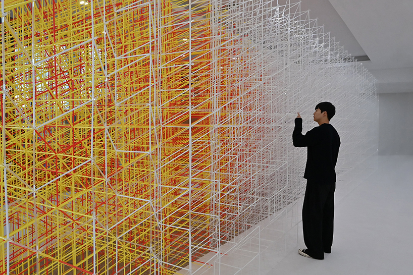41,415 plastic straws compose colorful, modular installation by A+U lab in korea